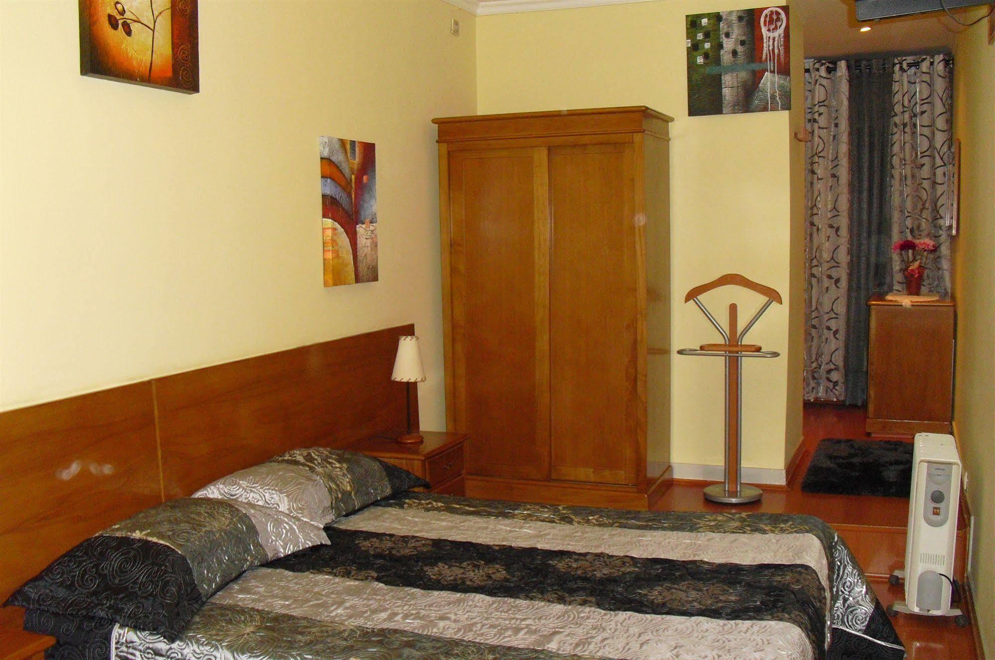Residencial Sol da Nave Hotel Porto Luaran gambar